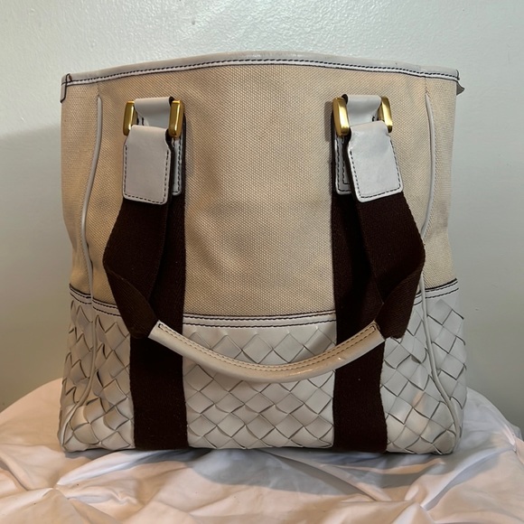 Sazaby Japan tote in cream brown accent straps with gold hardware - Picture 2 of 9